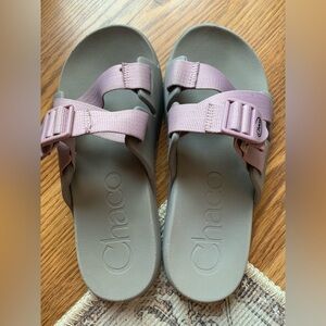 Chaco Sandals Slip On Women Outdoor Shoes Footwear Size 8 Purple Casual